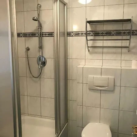 Low - Budget Anfang *